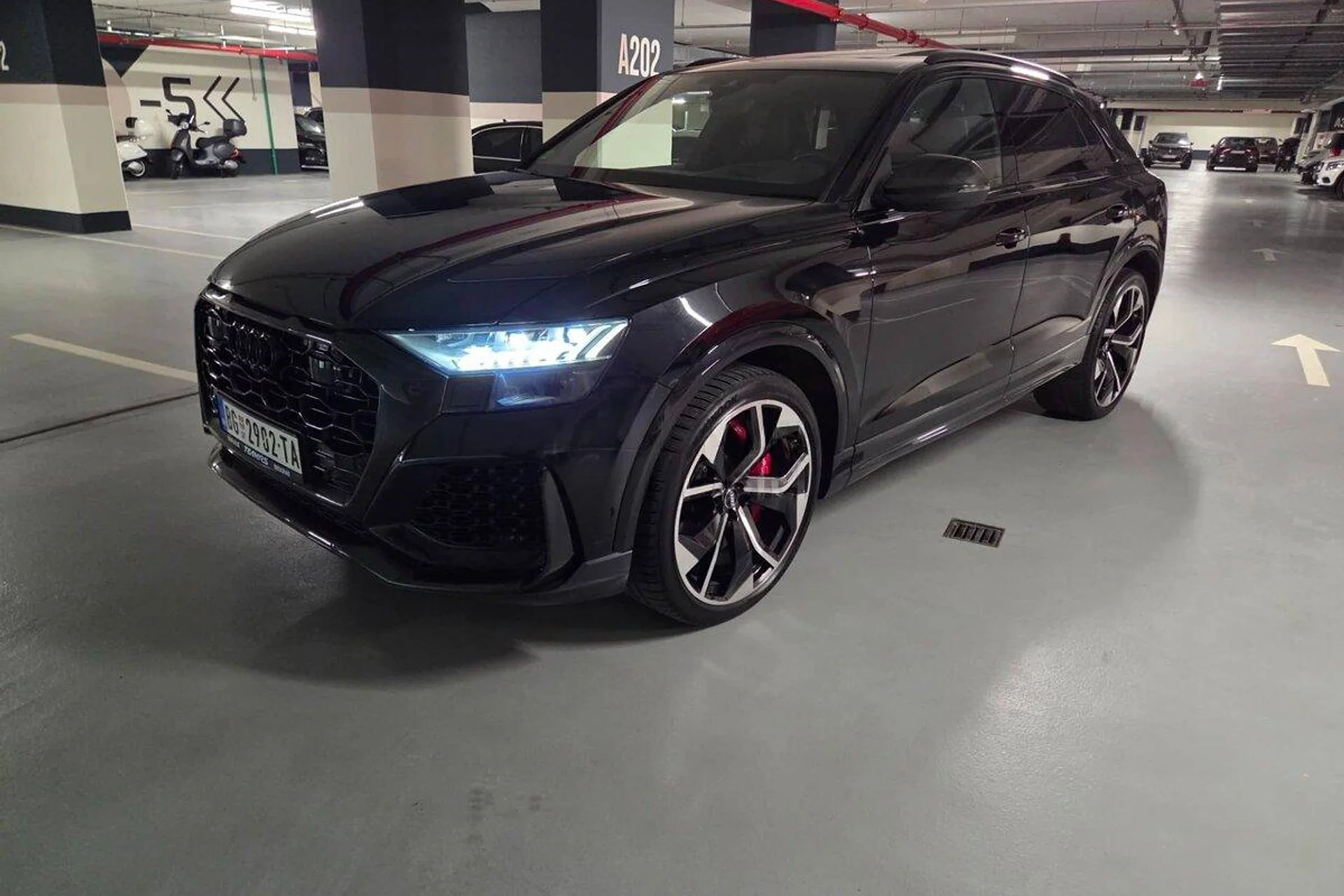 Audi RS Q8 4.0 TFSI, 2020 - 1