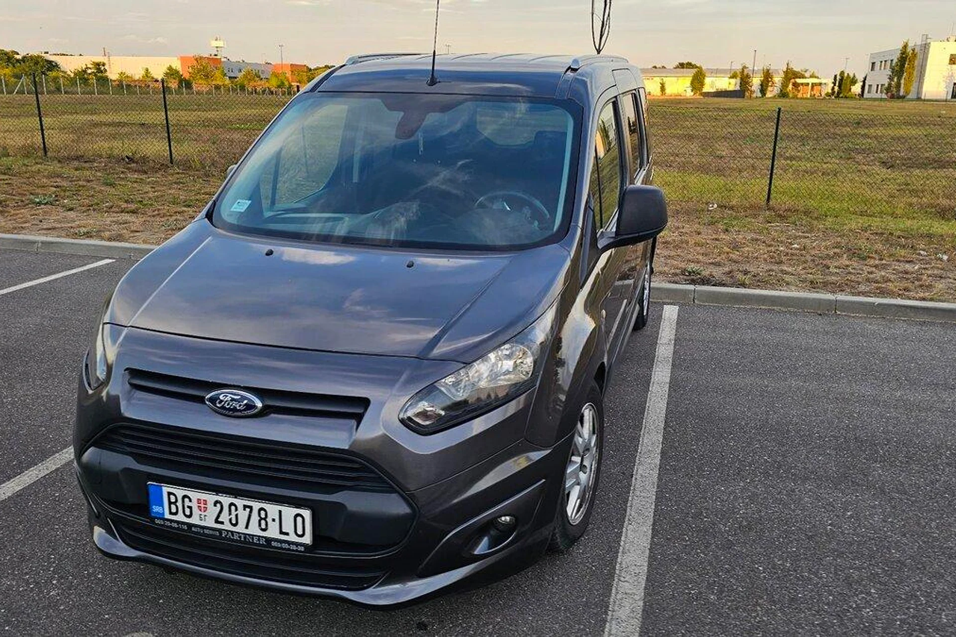 Ford Tourneo Connect 1.0 EcoBoost, 2015 - 5