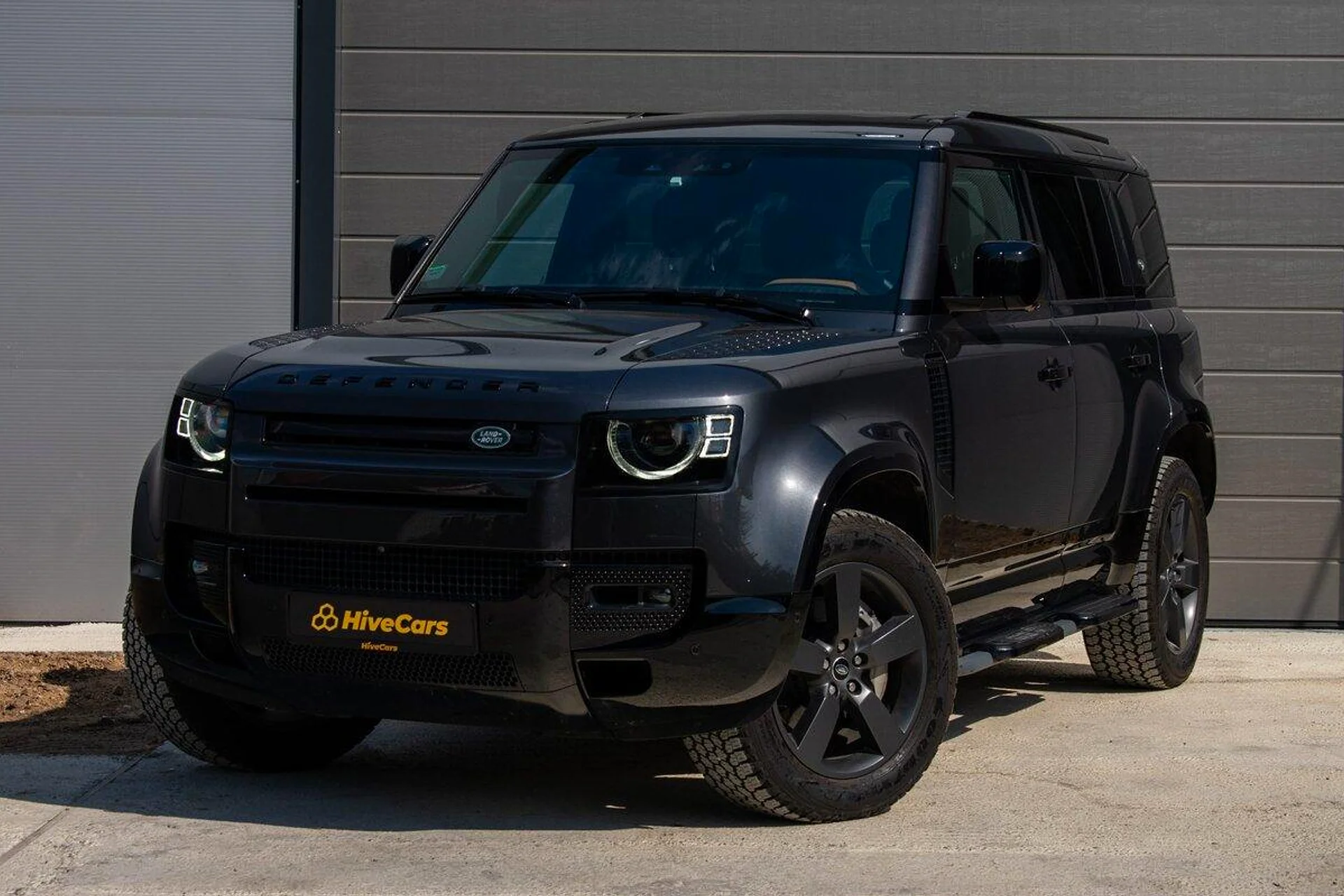 Land Rover Defender 2 3.0, 2024 - 1