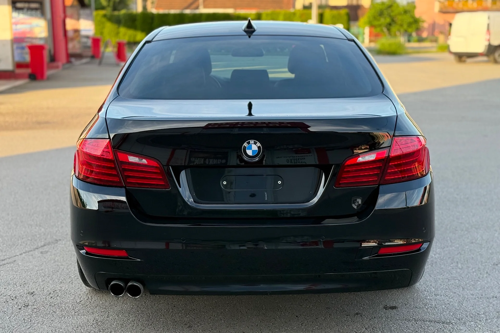 BMW 5 serija F10 520d, 2016 - 4